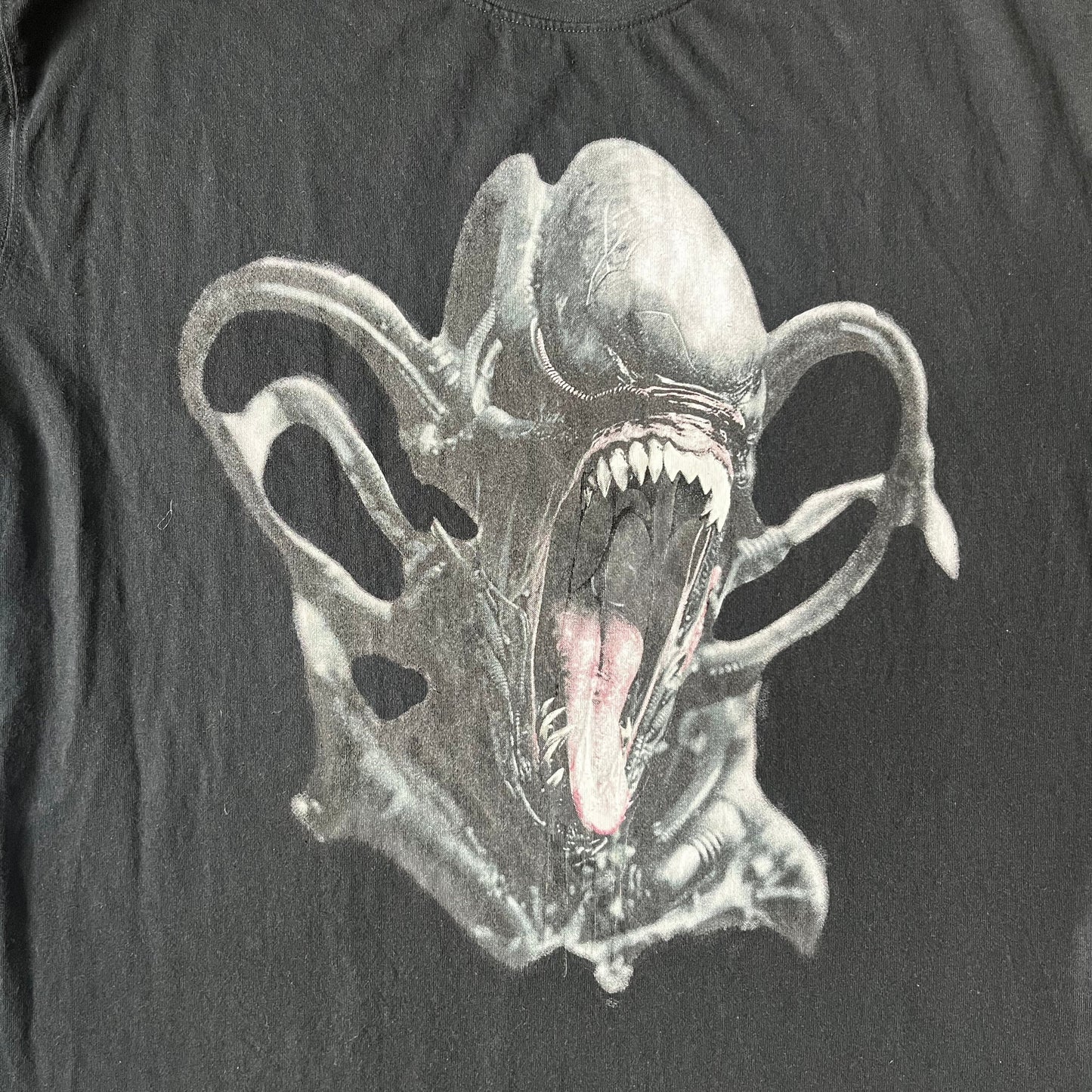 J Balvin Alien Tee (M)